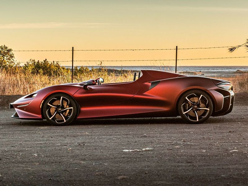 McLaren Elva، سبيدستر — منظر من الجانب الأيسر