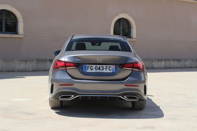 Mercedes-Benz A-Class IV (W177)، سيدان — منظر خلفي