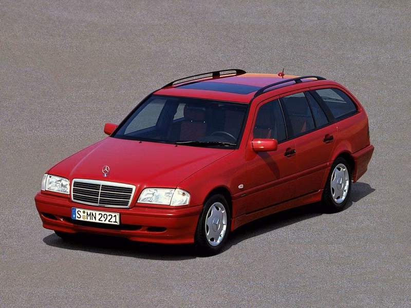 Mercedes-Benz C-Class I (W202) فيس ليفت I (W202)، واجون 5 أبواب — منظر أمامي أيمن
