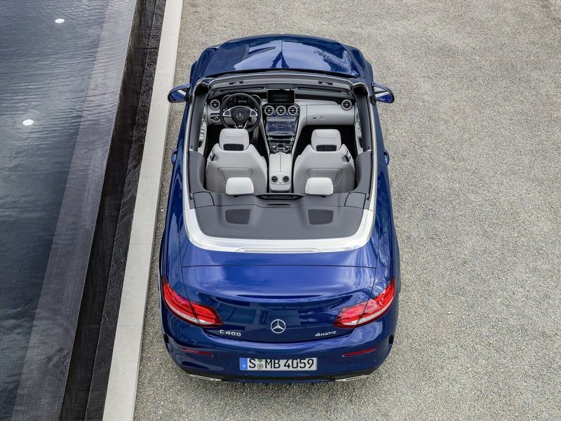 Mercedes-Benz C-Class IV (W205)، قابلة للتحويل — منظر عام للمقصورة