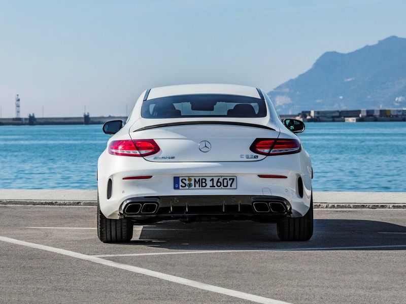 Mercedes-Benz C-Class AMG عملية فيس ليفت IV (W205)، كوبيه — منظر خلفي
