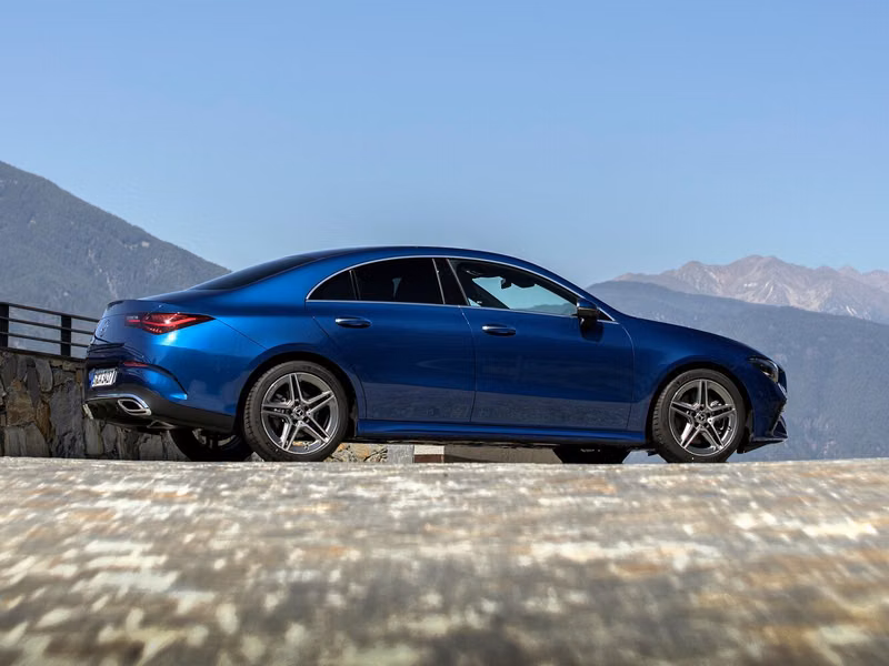 Mercedes-Benz CLA عملية فيس ليفت II (C118، X118)، سيدان — منظر من الجانب الأيسر