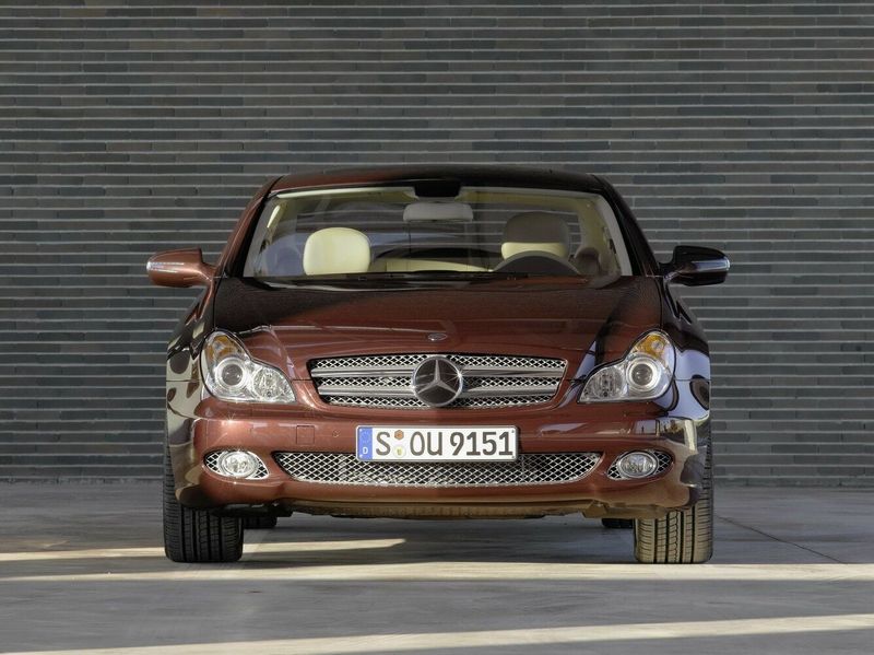 Mercedes-Benz CLS I (C219) فيس ليفت I (C219)، سيدان — منظر أمامي