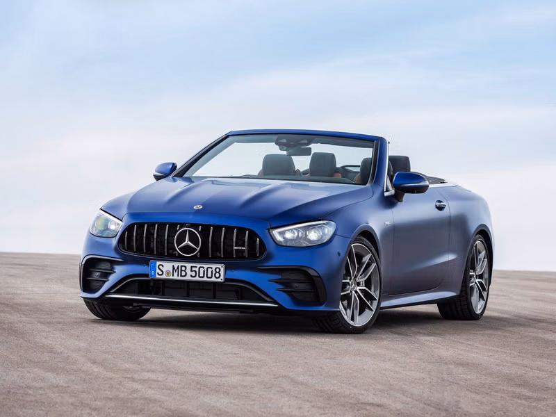 Mercedes-Benz E-Class AMG عملية فيس ليفت V (W213)، قابلة للتحويل — منظر أمامي أيمن