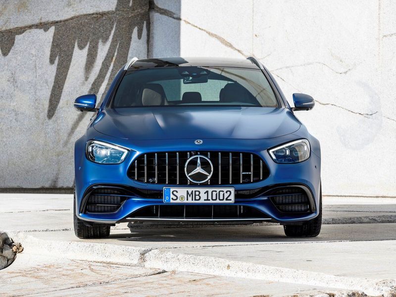 Mercedes-Benz E-Class AMG عملية فيس ليفت V (W213)، واجون 5 أبواب — منظر أمامي
