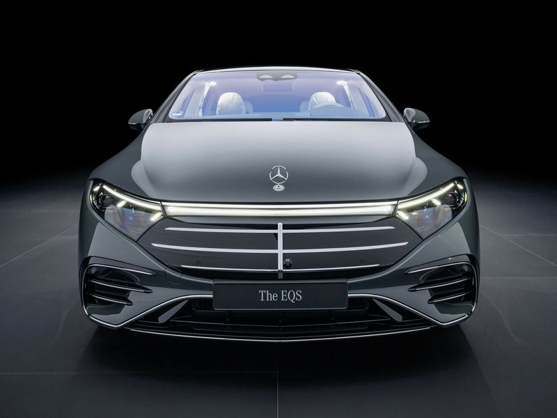 Mercedes-Benz EQS I عملية شد الوجه، ليفتباك — منظر أمامي