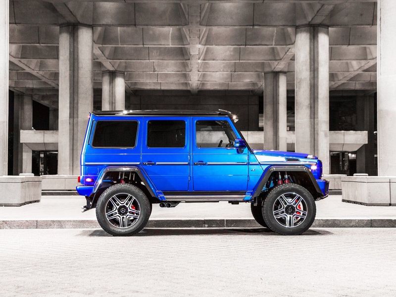 Mercedes-Benz G-Class II (W463 W463) فيس ليفت 4، دفع رباعي 5 أبواب 4x4 — منظر من الجانب الأيسر