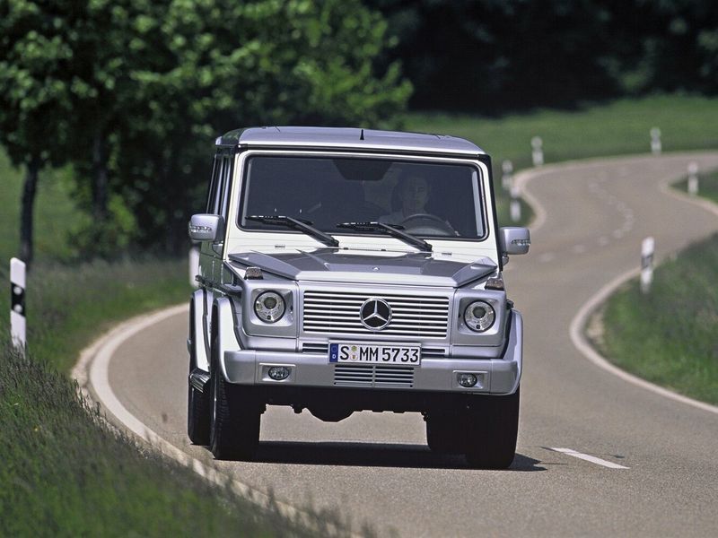 Mercedes-Benz G-Class II (W463 W463) فيس ليفت 1، دفع رباعي 5 أبواب — منظر أمامي