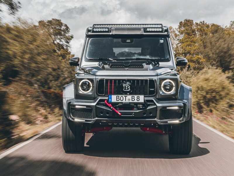 Mercedes-Benz G-Class AMG II (W463)، بيك أب بكابينة مزدوجة — منظر أمامي