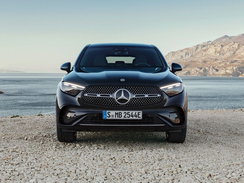 Mercedes-Benz GLC Coupe II (C254)، دفع رباعي 5 أبواب — منظر أمامي