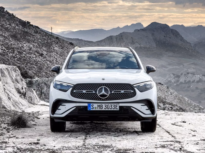 Mercedes-Benz GLC II (X254)، دفع رباعي 5 أبواب — منظر أمامي