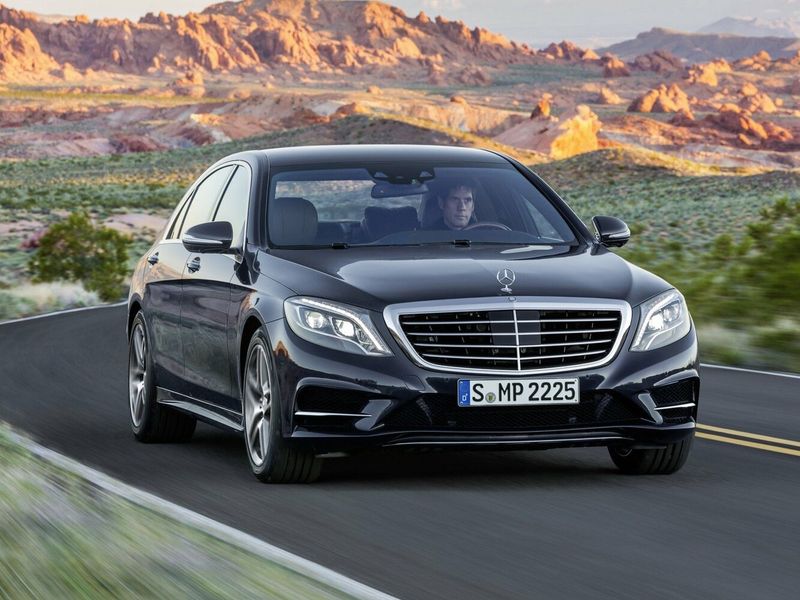 Mercedes-Benz S-Class السادس (W222، C217)، سيدان Long — منظر أمامي أيمن