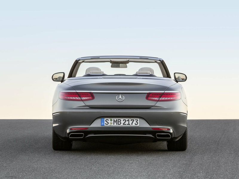 Mercedes-Benz S-Class السادس (W222، C217)، قابلة للتحويل — منظر خلفي