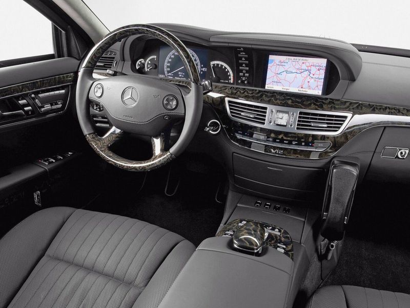 Mercedes-Benz S-Class V (W221)، ليموزين Pullman — لوحة القيادة