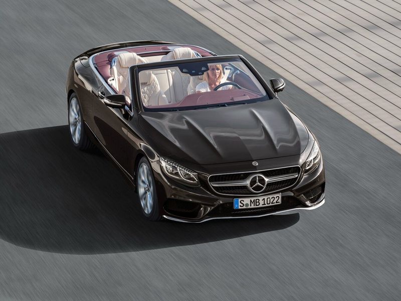Mercedes-Benz S-Class فيس ليفت السادس (W222، C217)، قابلة للتحويل — منظر أمامي أيمن