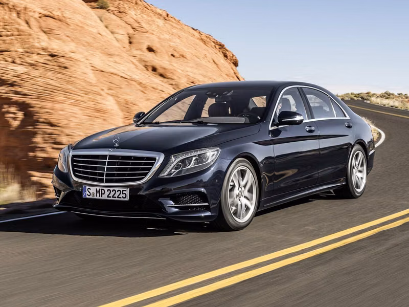 Mercedes-Benz S-Class السادس (W222، C217)، سيدان Long — منظر أمامي أيمن