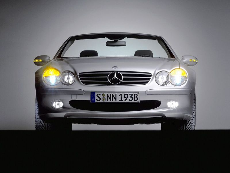Mercedes-Benz SL-Class V (R230), Родстер — вид спереди