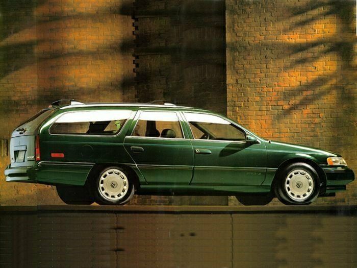 Mercury Sable ثانياً، واجون 5 أبواب — منظر من الجانب الأيسر