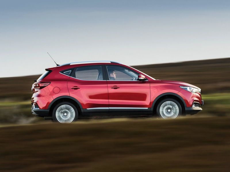 MG ZS II, Внедорожник 5 дв. — вид слева