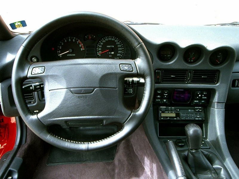 Mitsubishi 3000 GT I, Купе — место водителя