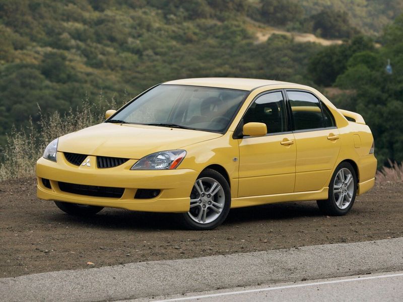 Mitsubishi Lancer Ralliart IX, Седан — вид спереди справа