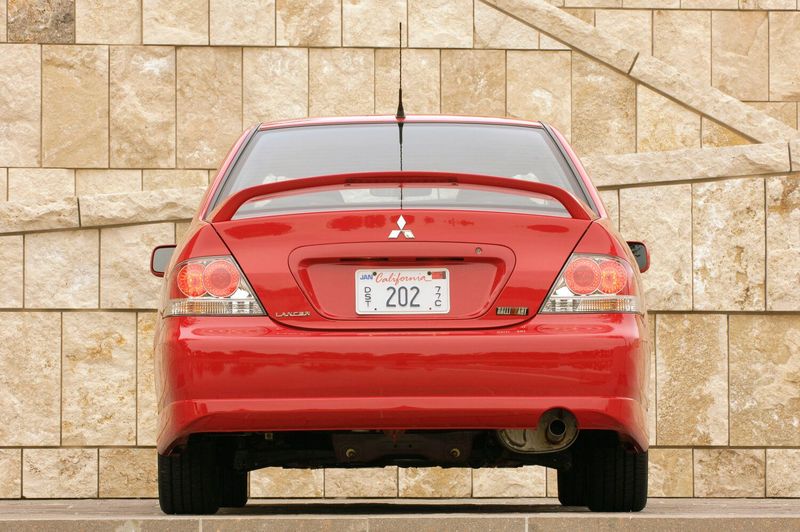Mitsubishi Lancer Ralliart IX Рестайлинг, Седан — вид сзади