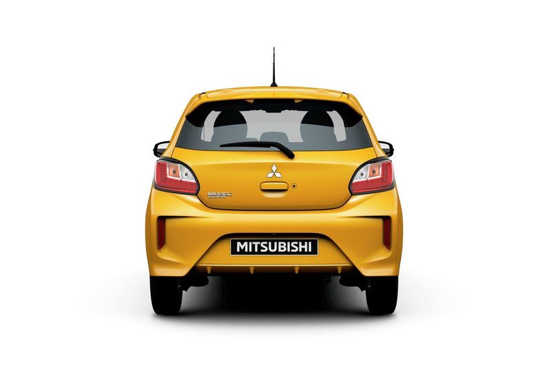 Mitsubishi Mirage عملية فيس ليفت السادس 2، هاتشباك 5 أبواب — منظر خلفي