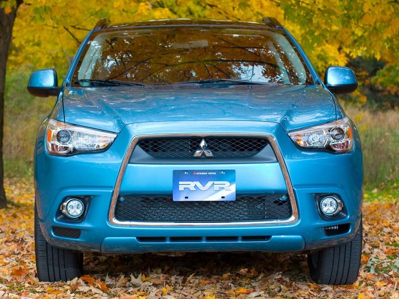 Mitsubishi RVR ثالثاً، دفع رباعي 5 أبواب — منظر أمامي