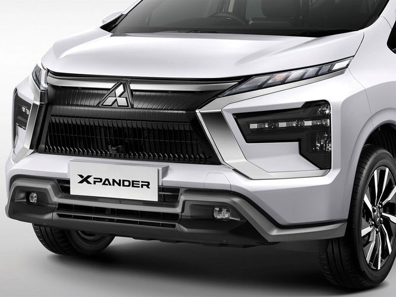 Mitsubishi Xpander I تجميل الوجه 2، دفع رباعي 5 أبواب — منظر أمامي