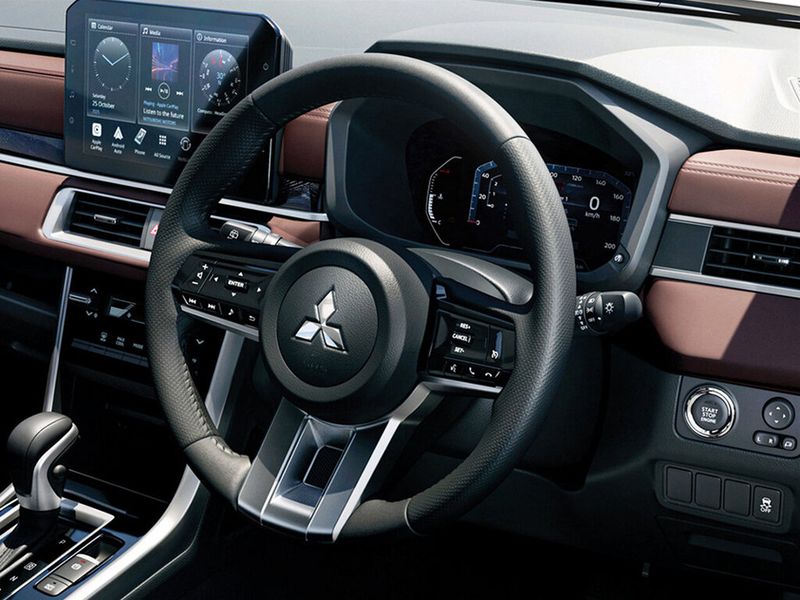 Mitsubishi Xpander I تجميل الوجه 2، دفع رباعي 5 أبواب Cross — منطقة السائق