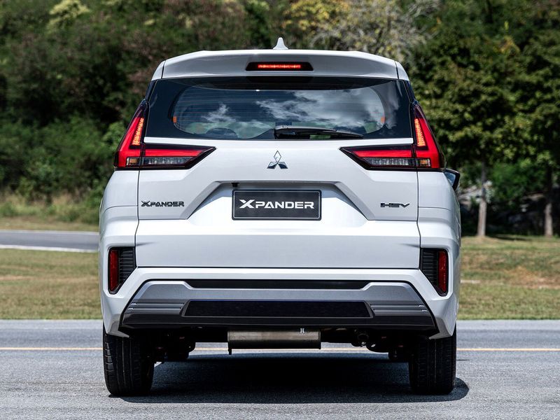 Mitsubishi Xpander I Рестайлинг, Внедорожник 5 дв. — вид сзади