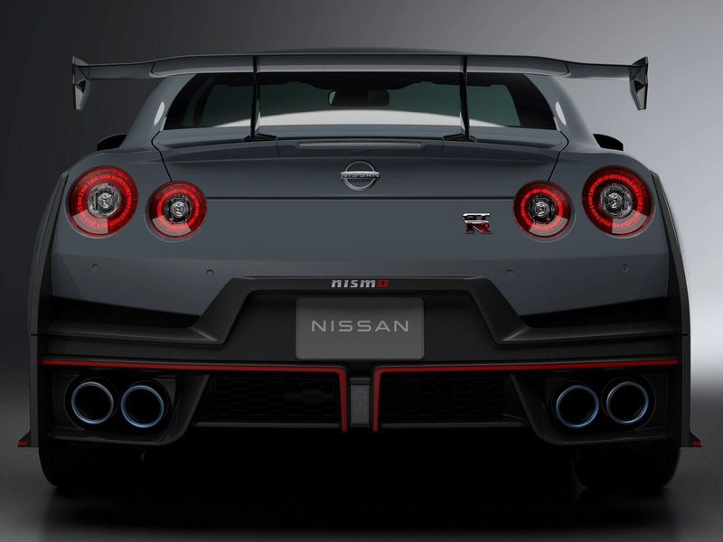 Nissan GT-R أنا فيس ليفت 4، كوبيه Nismo — منظر خلفي