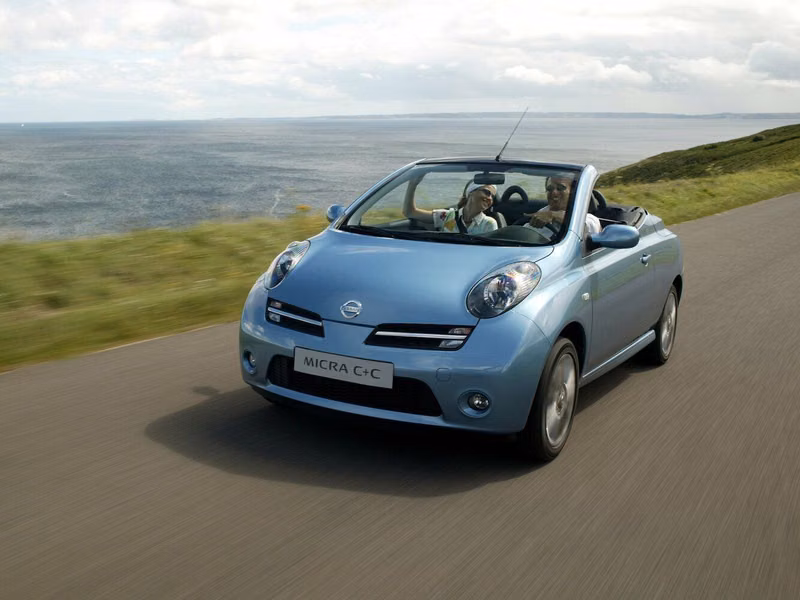 Nissan Micra III (K12)، قابلة للتحويل — منظر أمامي أيمن