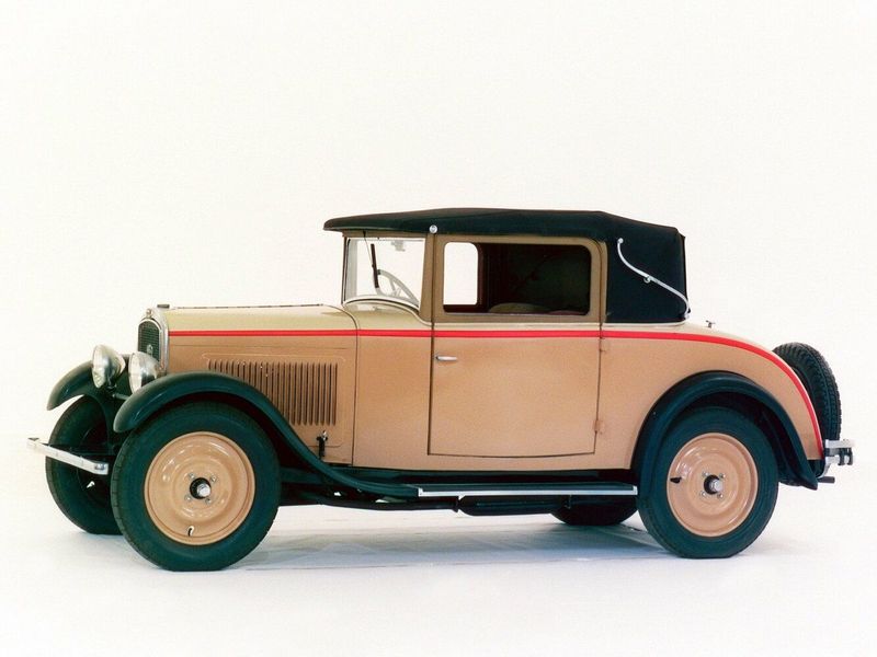 Peugeot 201, Кабриолет — вид спереди слева