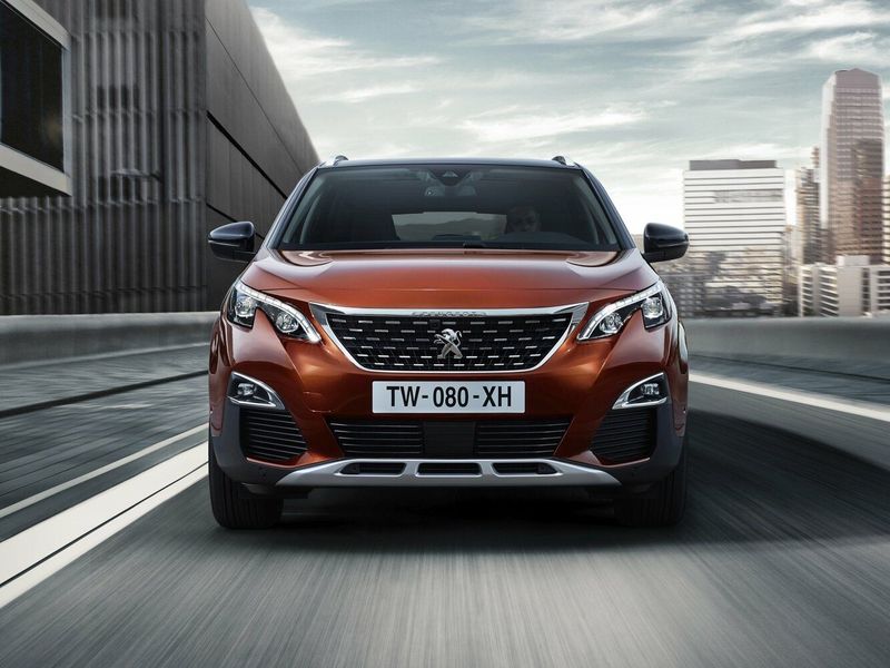 Peugeot 3008 II, Внедорожник 5 дв. — вид спереди