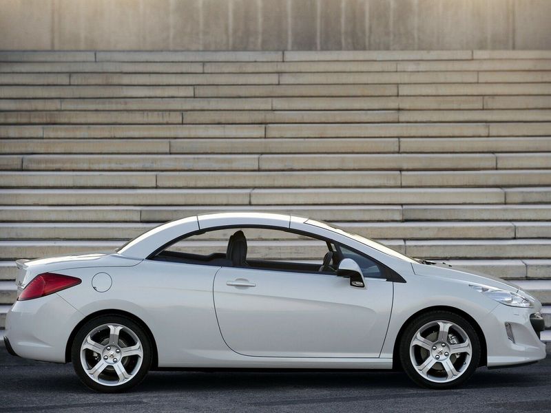 Peugeot 308 I, Кабриолет — вид слева