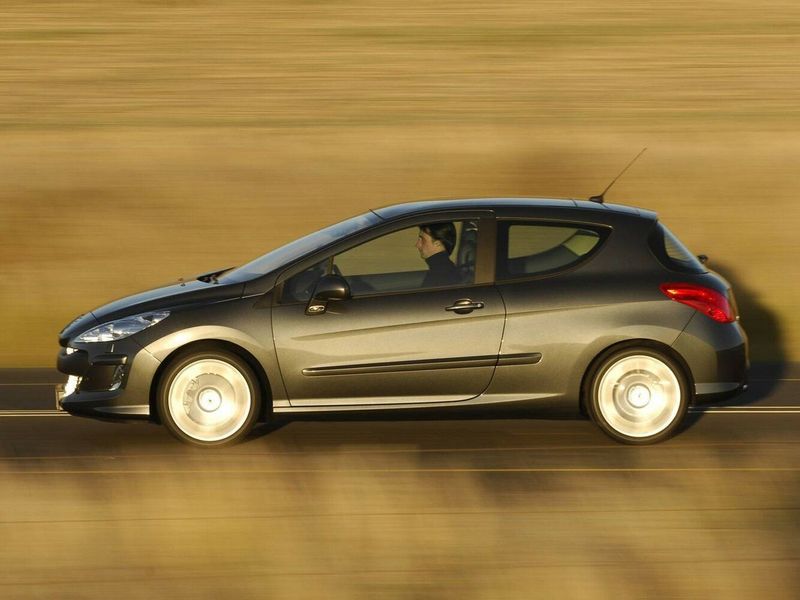 Peugeot 308 I, Хэтчбек 3 дв. — вид слева