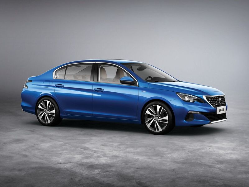 Peugeot 408 II Рестайлинг, Седан — вид спереди в три четверти