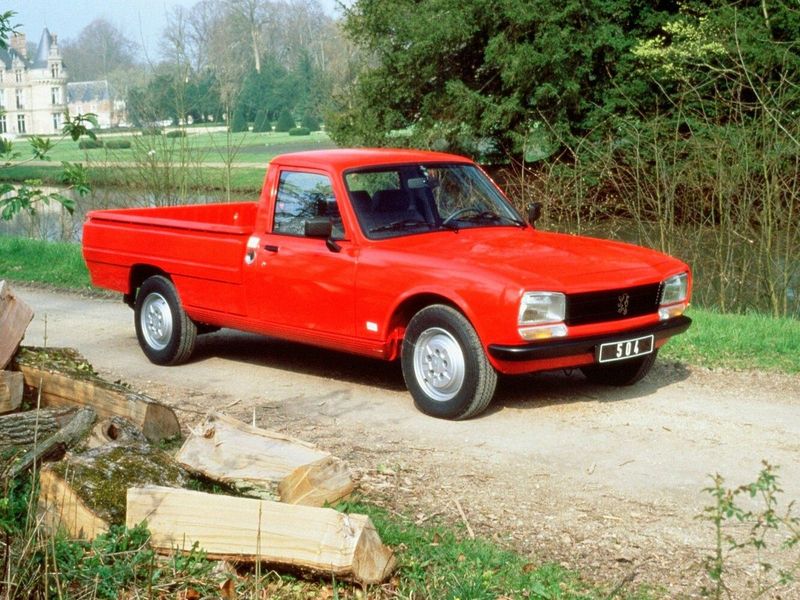 Peugeot 504، بيك أب بكابينة مفردة — منظر أمامي أيمن