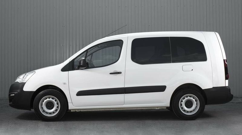 Peugeot Partner II Рестайлинг 2, Компактвэн Tour — вид слева