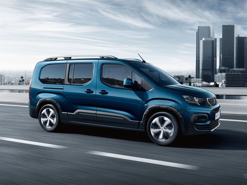 Peugeot Rifter I، فان مدمج Long — منظر أمامي أيمن