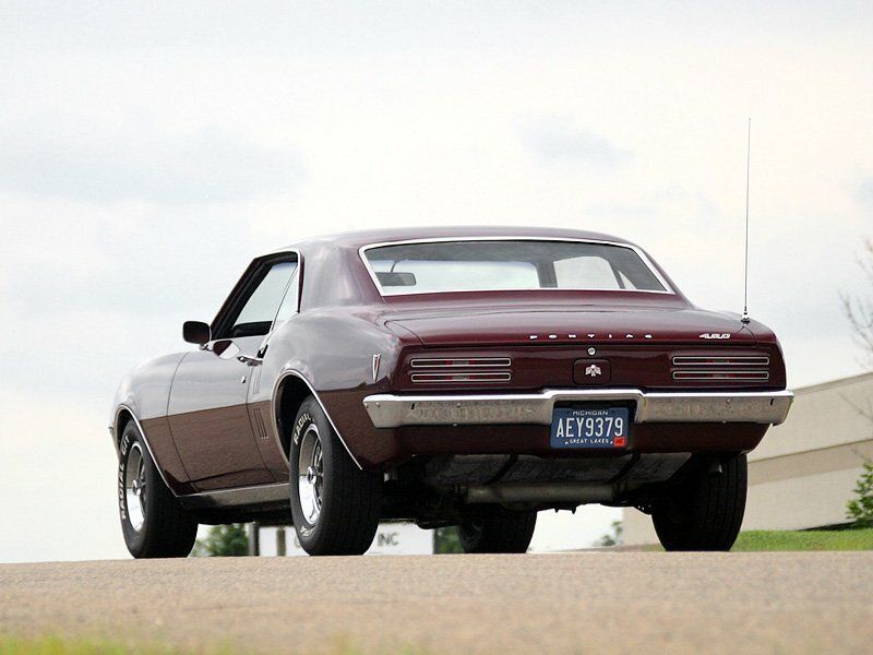 Pontiac Firebird I، كوبيه - سقف صلب — منظر خلفي أيسر