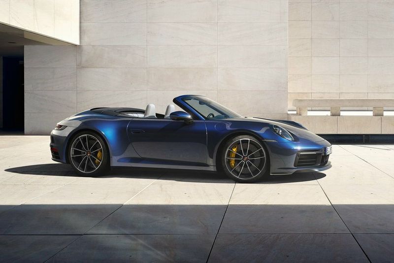 Porsche 911 VIII (992.1), Кабриолет — вид слева
