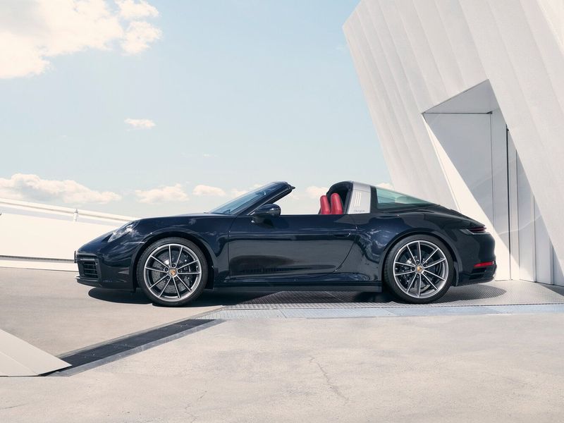 Porsche 911 VIII (992.1), Тарга Targa — вид слева