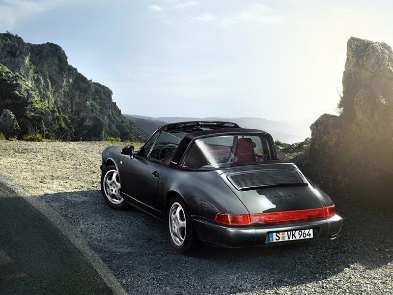 Porsche 911 III (964), Кабриолет — вид сзади слева