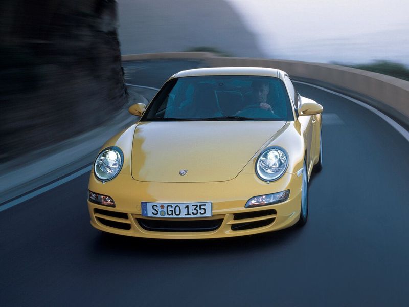 Porsche 911 VI (997), Купе — вид спереди