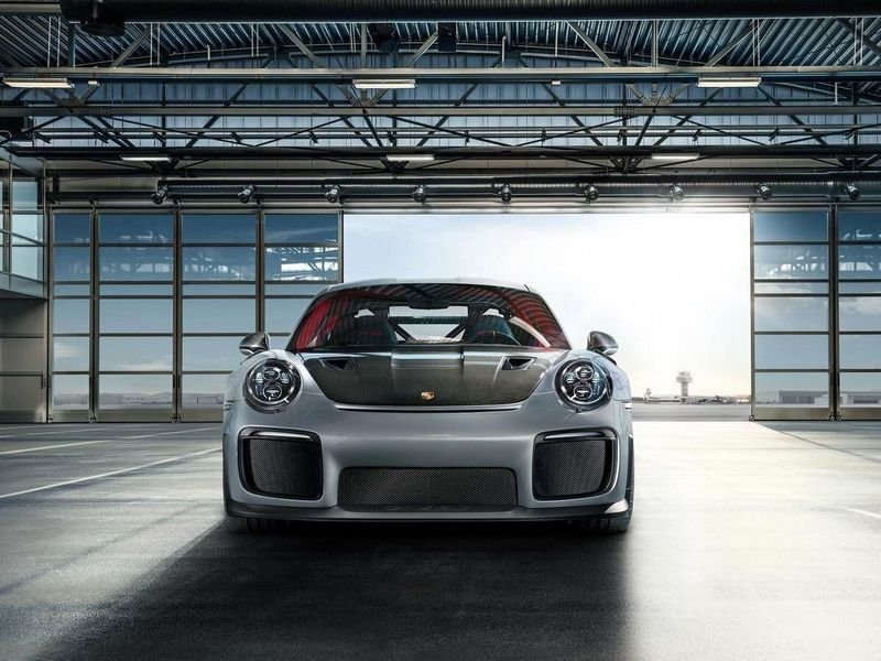 Porsche 911 GT2 991, Купе RS — вид спереди