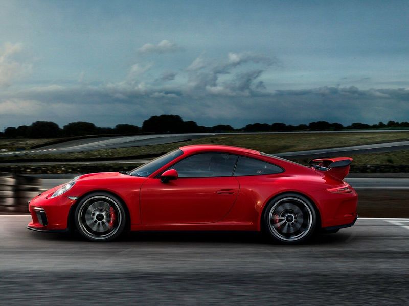 Porsche 911 GT3 عملية فيس ليفت 991، كوبيه — منظر من الجانب الأيمن