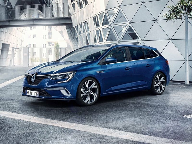 Renault Megane IV, Универсал 5 дв. — вид спереди справа