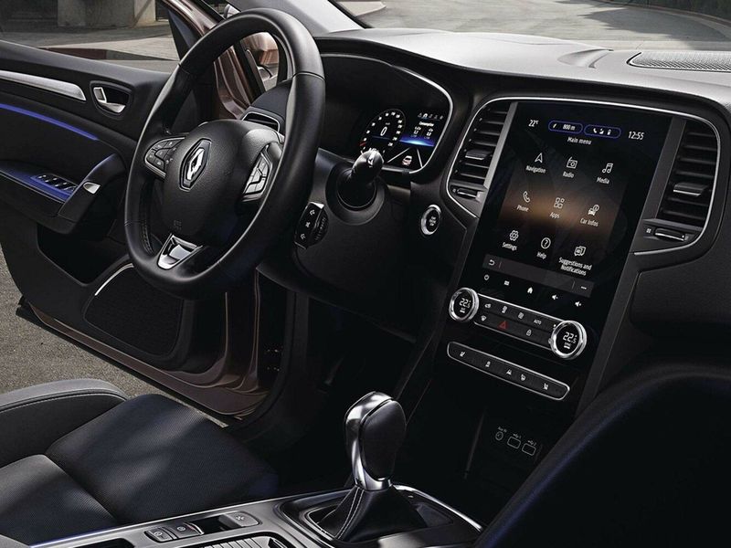 Renault Megane IV Рестайлинг, Седан — передняя панель